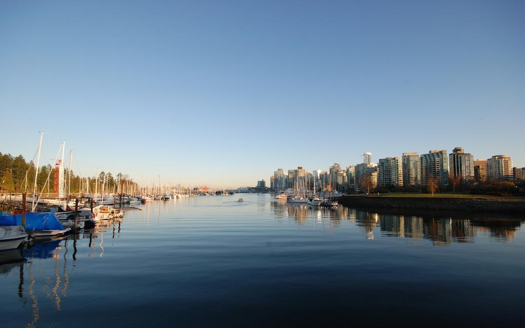 Rosellen Suites At Stanley Park Vancouver Exterior foto